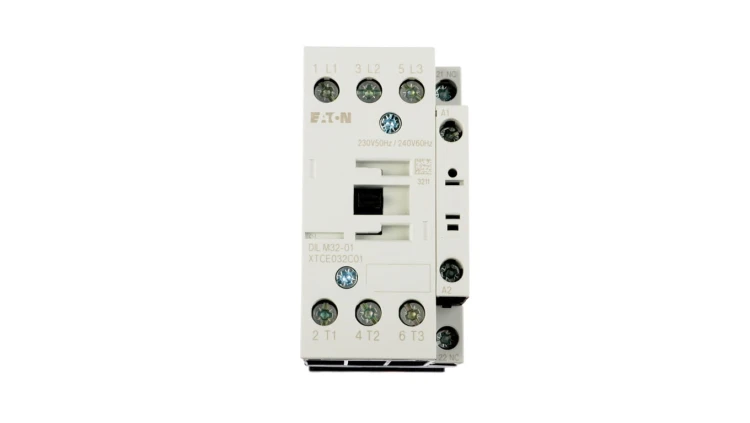 Stycznik mocy 32A 3P 230V AC 0Z 1R DILM32-01(230V50HZ,240V60HZ) 277292