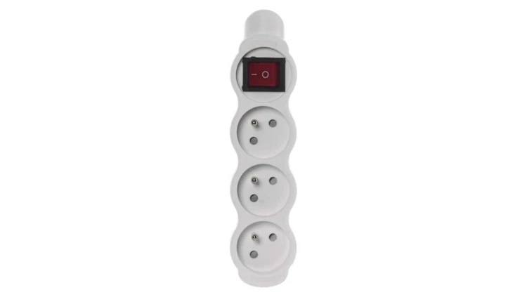 Gniazdo /rozgałęźnik/ do przedłużacza z wyłącznikem 3-gniazda z/u 16A białe P1300N