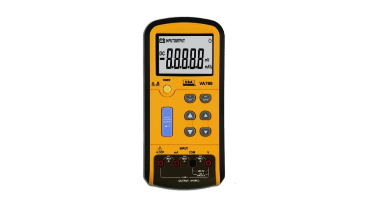 Kalibrator napięcia/prądu - VA700